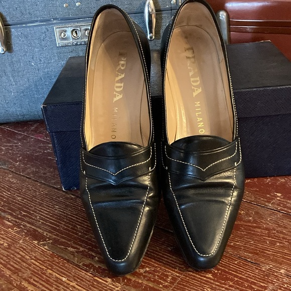 Prada pointy toe loafer - Picture 2 of 5